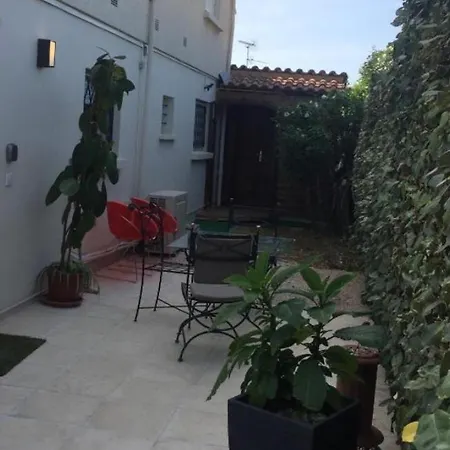 Le Grand Selve, Jacuzzi, Piscine Et Sauna Apartmán *