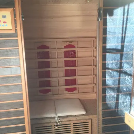 Le Grand Selve, Jacuzzi, Piscine Et Sauna Apartmán *